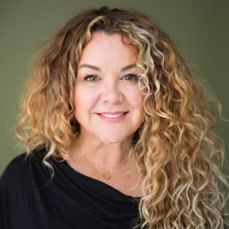 Paula Cox
